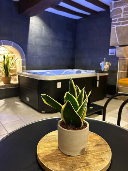 L'Etreinte, Gite De Charme Avec Jacuzzi Interieur Et Sauna Guéméné-sur-Scorff Eksteriør bilde