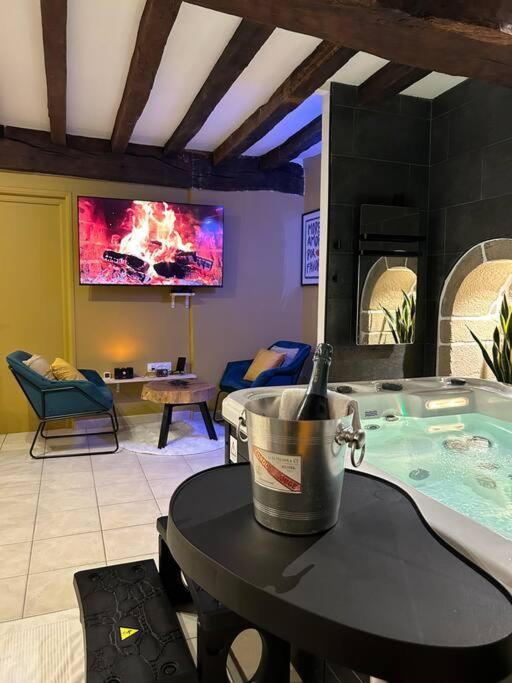 L'Etreinte, Gite De Charme Avec Jacuzzi Interieur Et Sauna Guéméné-sur-Scorff Eksteriør bilde